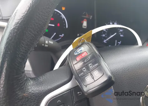 2021 Toyota Sienna Xle z USA, uszkodzony, nr VIN 5TDYSKFC6MS017110